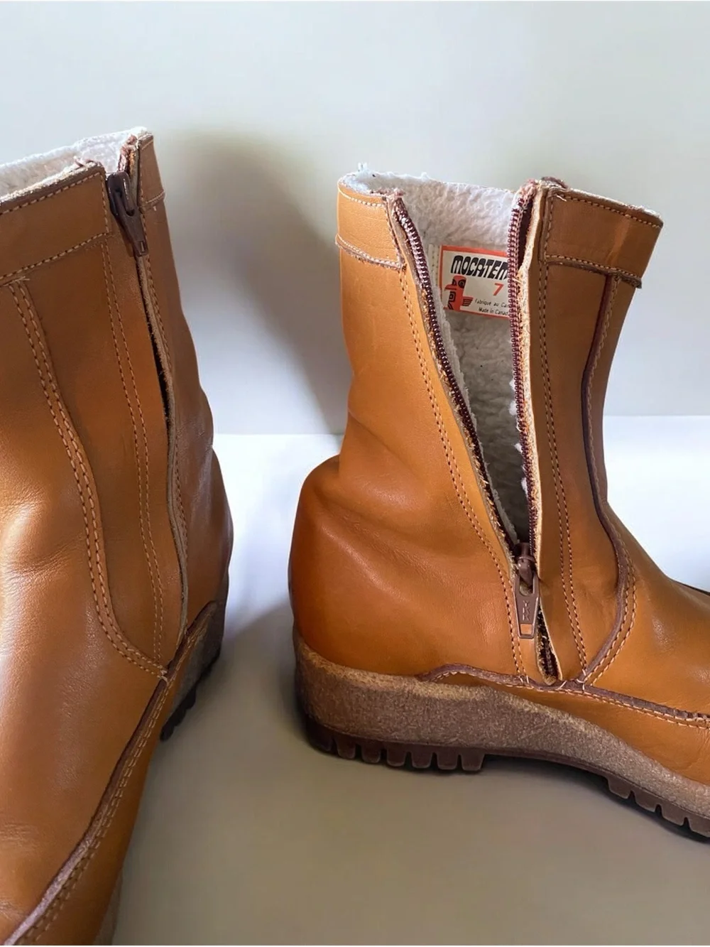 VINTAGE Mocatem Camel Leather Fleece Lined Winter Boots Mid Calf 70s 80s